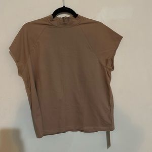 New never worn shirt Size M